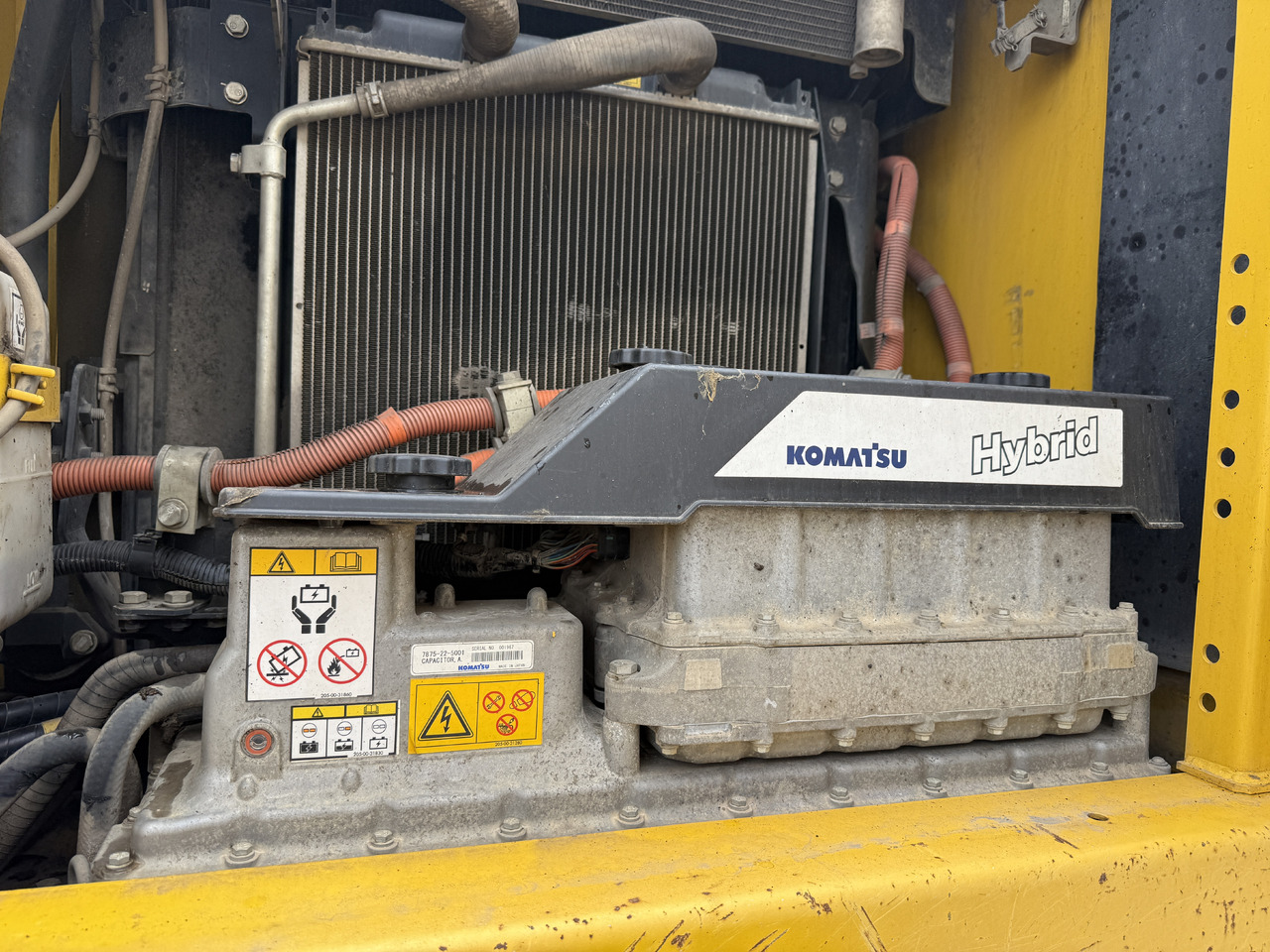 Escavadora de rastos KOMATSU HB215LC2: foto 29