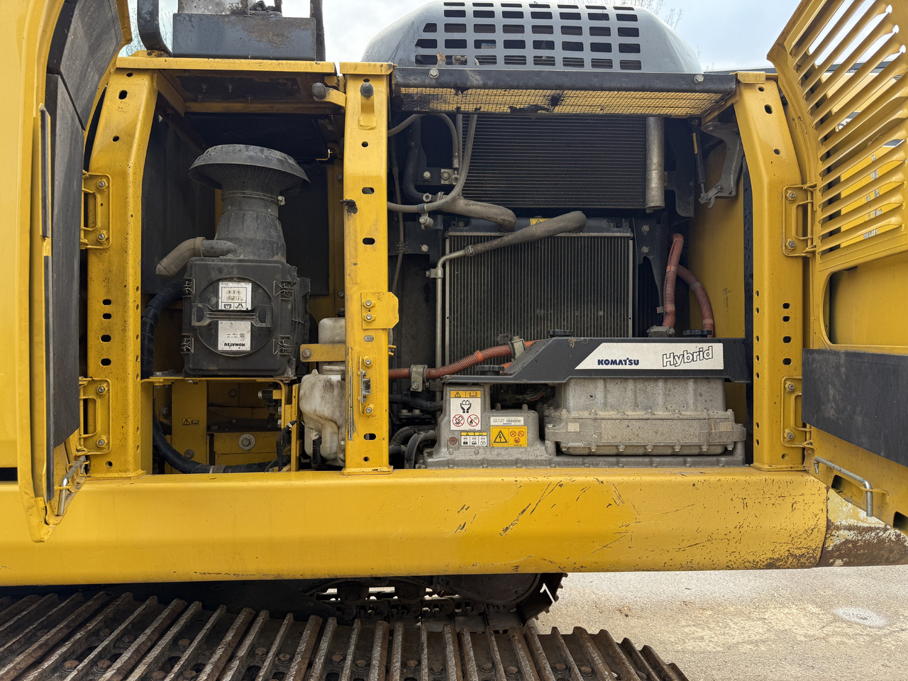 Escavadora de rastos KOMATSU HB215LC2: foto 27