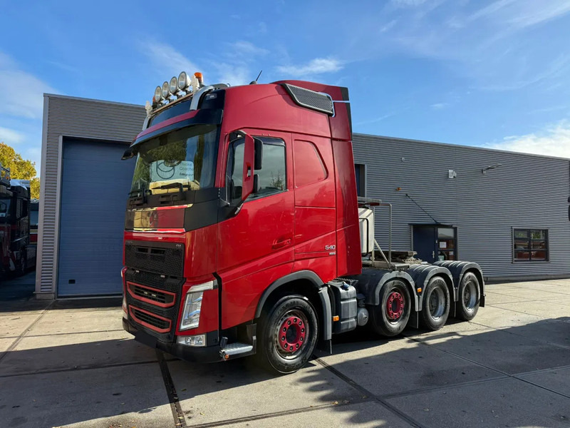 Volvo FH 540 8x4 Pusher Tractor - Tractor: foto 1 Volvo FH 540 8x4 Pusher Tractor - Tractor: foto 1