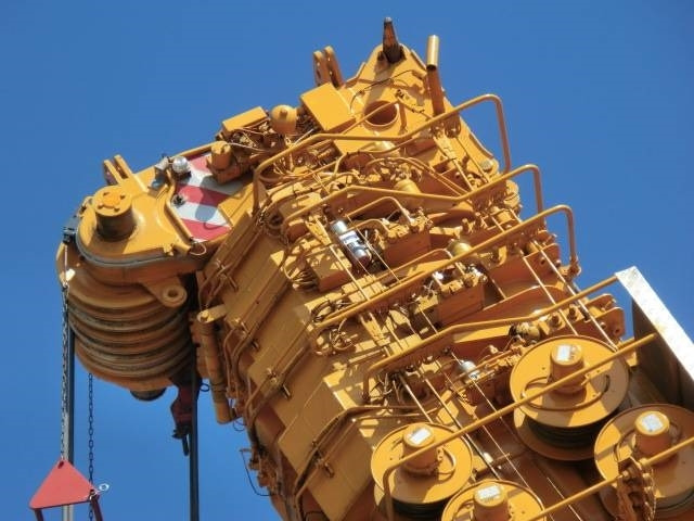 Boom locking unit Demag AC 265 - Equipamento de Guindaste: foto 3 Boom locking unit Demag AC 265 - Equipamento de Guindaste: foto 3