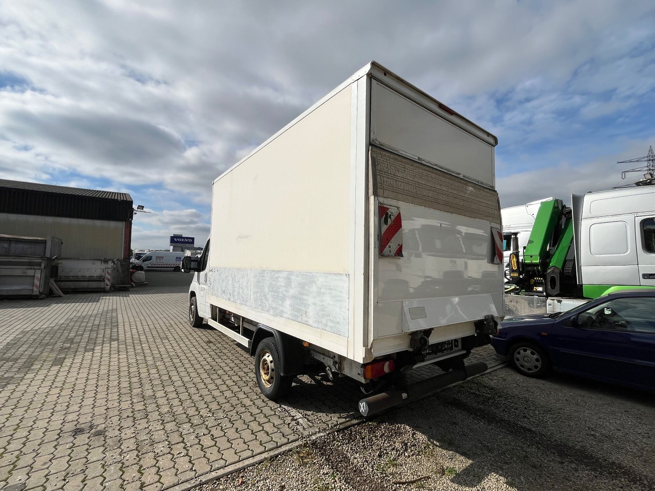 Citroën JUMPER KOFFER - Carrinha de contentor: foto 4 Citroën JUMPER KOFFER - Carrinha de contentor: foto 4