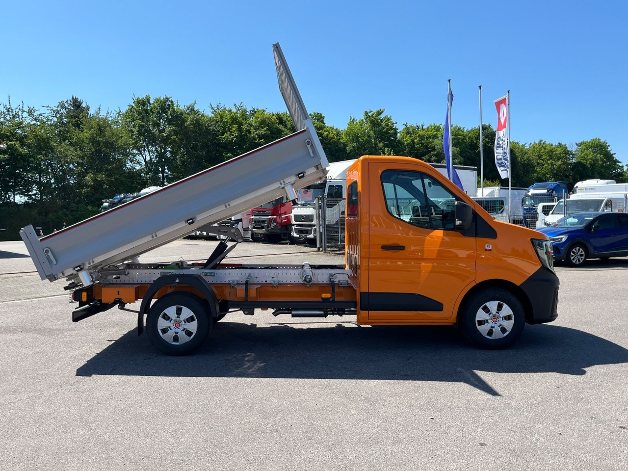 Renault Master mit JPM Dreiseitenkipper - Furgão basculante: foto 4 Renault Master mit JPM Dreiseitenkipper - Furgão basculante: foto 4