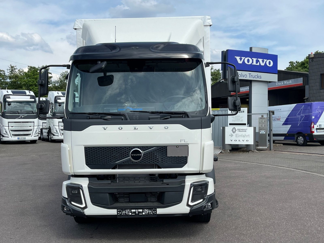 Volvo FL 14.245 Junge Schiebeplanenaufbau LBW - Caminhão com lona: foto 2 Volvo FL 14.245 Junge Schiebeplanenaufbau LBW - Caminhão com lona: foto 2