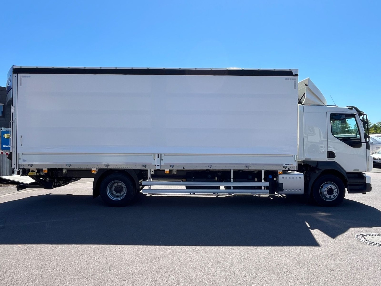 Volvo FL 16.280 Junge Schiebeplane - Caminhão com lona: foto 4 Volvo FL 16.280 Junge Schiebeplane - Caminhão com lona: foto 4
