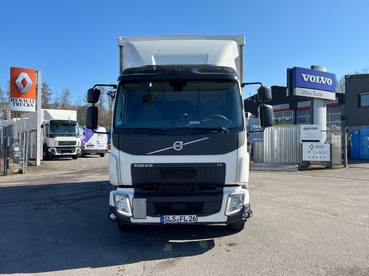 Volvo FL 5.14 Junghanns Schiebeplane LBW - Caminhão com lona: foto 2 Volvo FL 5.14 Junghanns Schiebeplane LBW - Caminhão com lona: foto 2