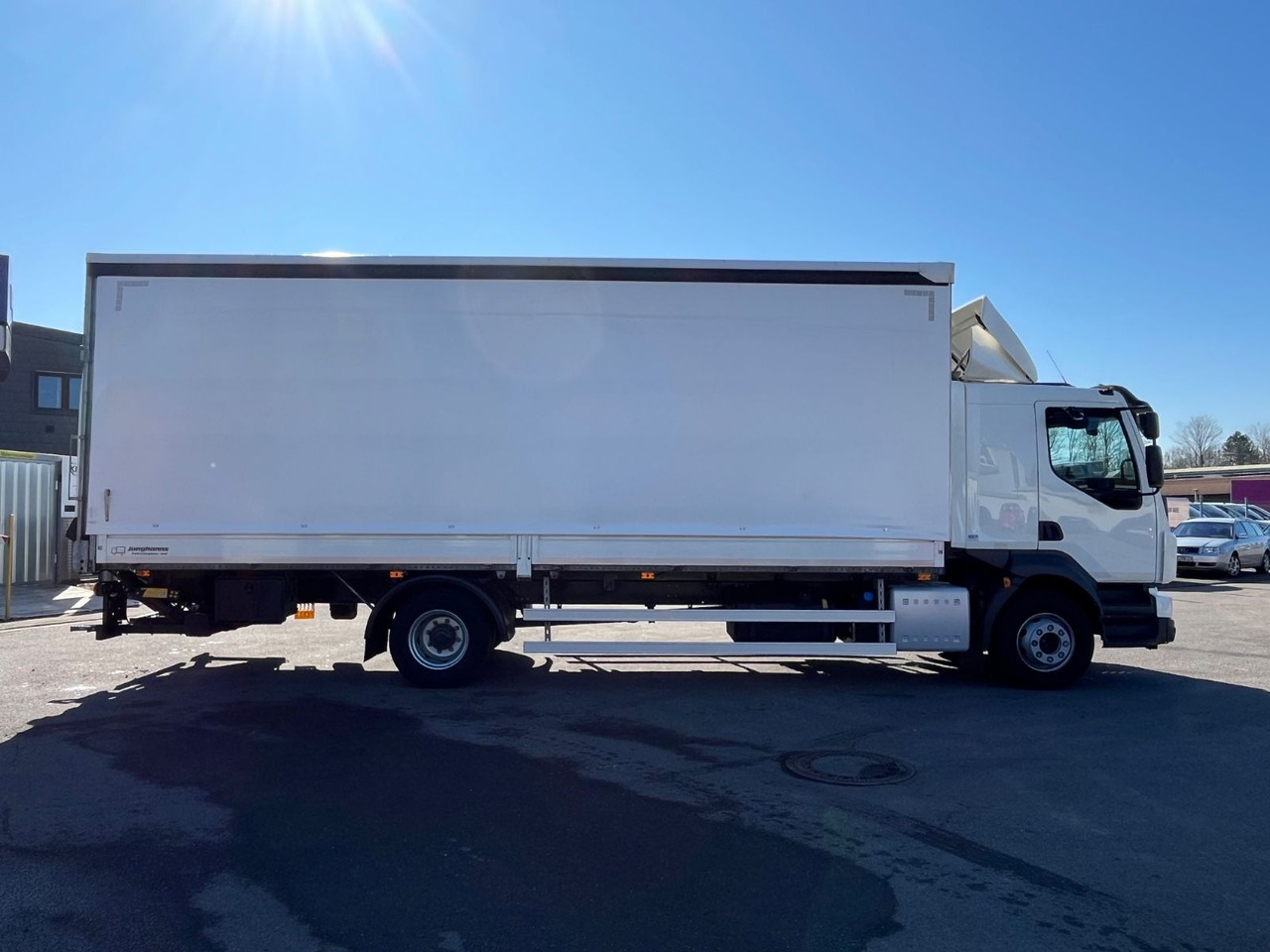 Volvo FL 5.14 Junghanns Schiebeplane LBW - Caminhão com lona: foto 4 Volvo FL 5.14 Junghanns Schiebeplane LBW - Caminhão com lona: foto 4