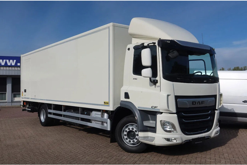DAF CF 290 FA Bak + klep Dhollandia 2000 KG - Caminhão furgão: foto 2 DAF CF 290 FA Bak + klep Dhollandia 2000 KG - Caminhão furgão: foto 2