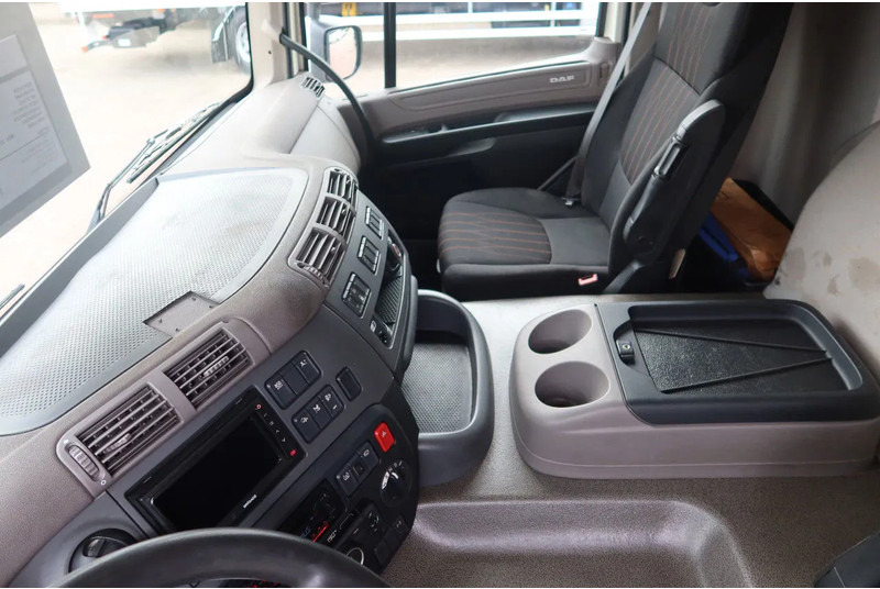 DAF CF 290 FA Bak+ klep Dhollandia 2000 kg - Caminhão furgão: foto 5 DAF CF 290 FA Bak+ klep Dhollandia 2000 kg - Caminhão furgão: foto 5