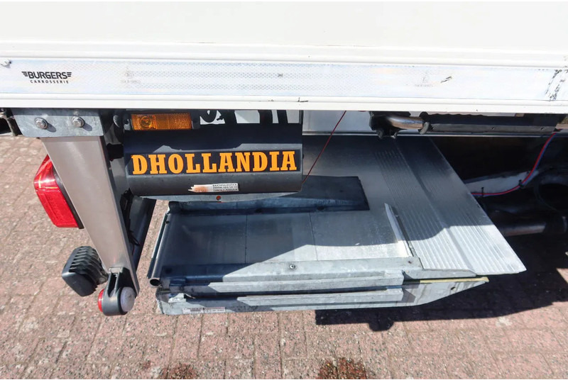 DAF CF 300 Koel/Vries Carrier iceland + Dhollandia 2500KG klep trenn wand - Caminhão frigorífico: foto 4 DAF CF 300 Koel/Vries Carrier iceland + Dhollandia 2500KG klep trenn wand - Caminhão frigorífico: foto 4
