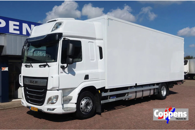 DAF CF 410 Bak+Klep Dhollandia 2.000 kg Slaapcabine - Caminhão furgão: foto 1 DAF CF 410 Bak+Klep Dhollandia 2.000 kg Slaapcabine - Caminhão furgão: foto 1
