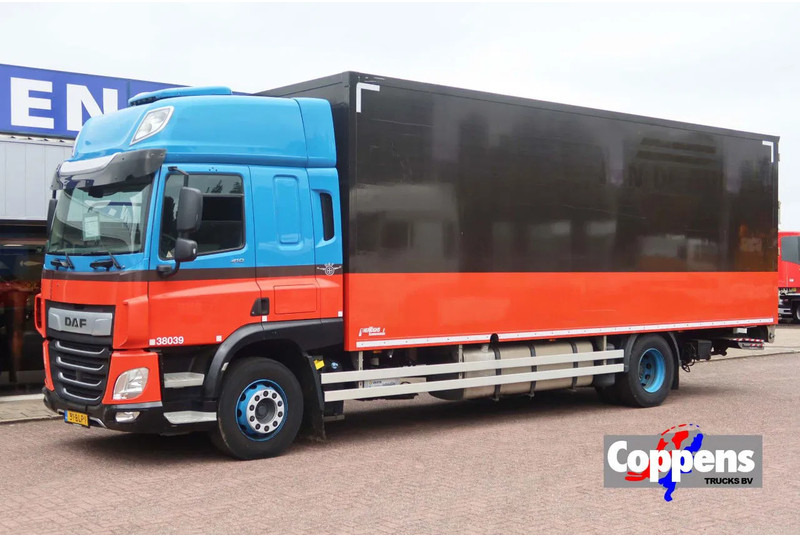 DAF CF 410 Bakwagen + Onderschuif klep - Caminhão furgão: foto 1 DAF CF 410 Bakwagen + Onderschuif klep - Caminhão furgão: foto 1