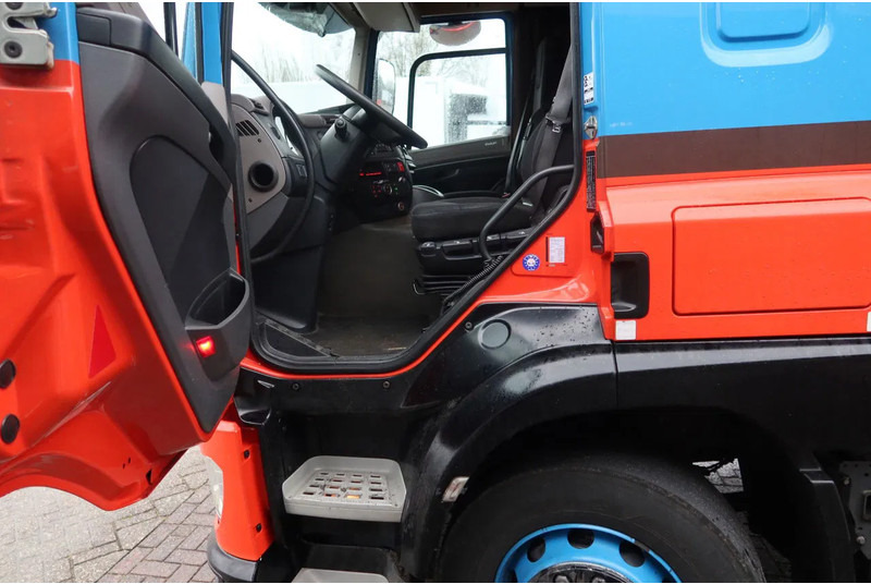 DAF CF 410 Bakwagen + Trailer 2x DHollandia 2000kg 6 stuks in voorraad!! - Caminhão furgão: foto 5 DAF CF 410 Bakwagen + Trailer 2x DHollandia 2000kg 6 stuks in voorraad!! - Caminhão furgão: foto 5