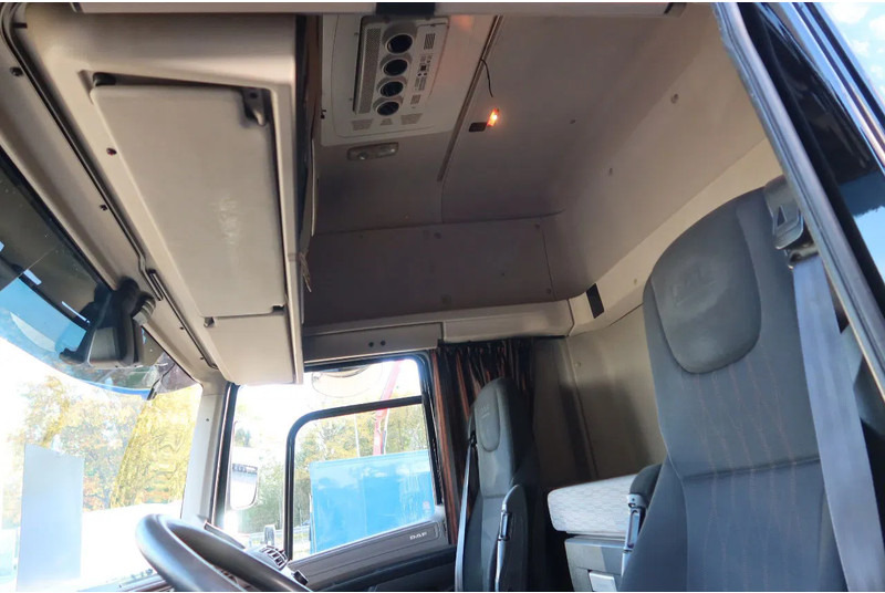 DAF CF 410 DAF CF 410 Black Edition Dhollandia klep 2.000 kg - Caminhão furgão: foto 5 DAF CF 410 DAF CF 410 Black Edition Dhollandia klep 2.000 kg - Caminhão furgão: foto 5