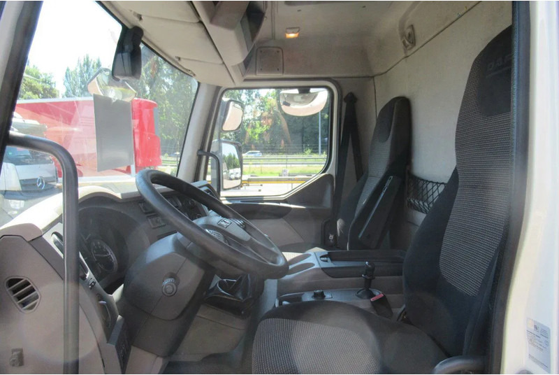DAF LF 250 250 bak + klep + schuifzeil E6 - Caminhão com lona: foto 4 DAF LF 250 250 bak + klep + schuifzeil E6 - Caminhão com lona: foto 4