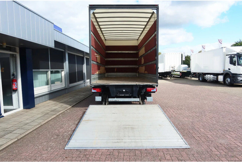 MAN TGL 12.250 Bakwagen + Laadklep DHollandia 2000 kg - Caminhão furgão: foto 4 MAN TGL 12.250 Bakwagen + Laadklep DHollandia 2000 kg - Caminhão furgão: foto 4
