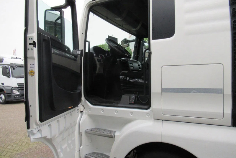 MAN TGX 26.460 XLX Interarder Euro 6 - Caminhão transporte de veículos: foto 4 MAN TGX 26.460 XLX Interarder Euro 6 - Caminhão transporte de veículos: foto 4