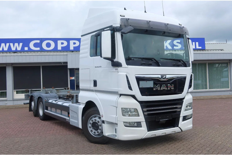 MAN TGX 26.470 Wisselbare Opbouw/ Chassis - Caminhão chassi: foto 2 MAN TGX 26.470 Wisselbare Opbouw/ Chassis - Caminhão chassi: foto 2