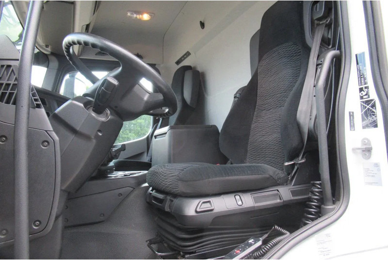 Mercedes-Benz Actros 1832 1832 LL 4x2 - Caminhão furgão: foto 5 Mercedes-Benz Actros 1832 1832 LL 4x2 - Caminhão furgão: foto 5