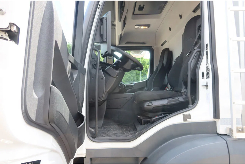 Mercedes-Benz Actros 2530 L Koel/Vries + Laadklep DHollandia 2500kg - Caminhão frigorífico: foto 5 Mercedes-Benz Actros 2530 L Koel/Vries + Laadklep DHollandia 2500kg - Caminhão frigorífico: foto 5