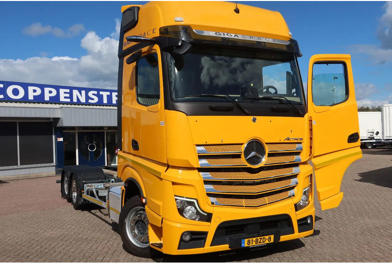 Mercedes-Benz Actros 2642 LL Chassis Cabine Giga space - Caminhão chassi: foto 2 Mercedes-Benz Actros 2642 LL Chassis Cabine Giga space - Caminhão chassi: foto 2