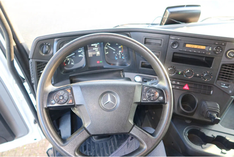 Mercedes-Benz Antos 2127 L Bak+Klep Dhollandia 2.000 kg, Geisoleerd dak - Caminhão furgão: foto 5 Mercedes-Benz Antos 2127 L Bak+Klep Dhollandia 2.000 kg, Geisoleerd dak - Caminhão furgão: foto 5