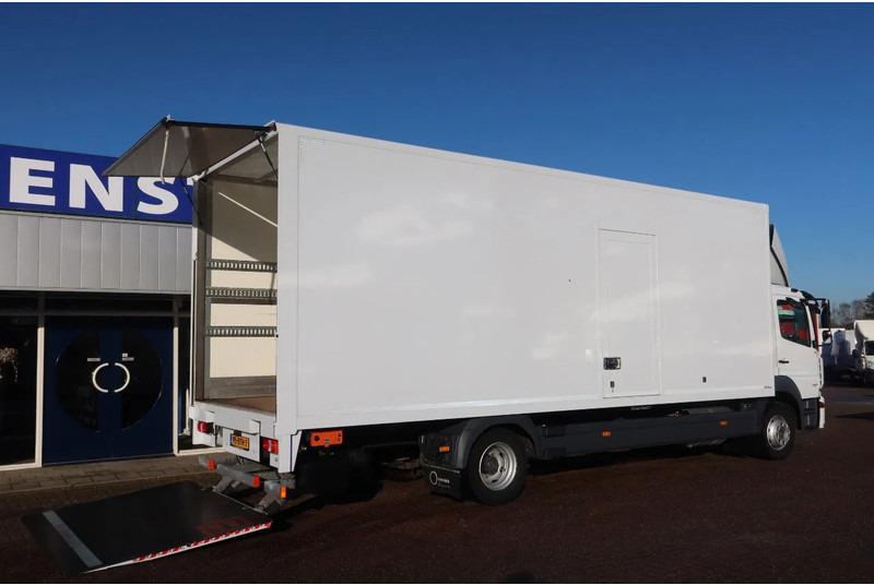 Mercedes-Benz Atego 1321L Bakwagen Laadklep 2000kg / 3 Stoelen!! - Caminhão furgão: foto 3 Mercedes-Benz Atego 1321L Bakwagen Laadklep 2000kg / 3 Stoelen!! - Caminhão furgão: foto 3