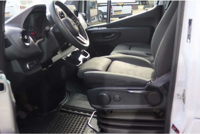 Mercedes-Benz Sprinter 519 CDI B.E. Koel Combi + Laadklep 1000kg Met Stekker 220 Volt - Carrinha frigorífica: foto 5 Mercedes-Benz Sprinter 519 CDI B.E. Koel Combi + Laadklep 1000kg Met Stekker 220 Volt - Carrinha frigorífica: foto 5