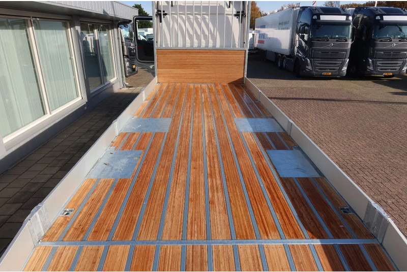 Scania R500 NGS Machine oprijwagen Stuur as. - Caminhão transporte de veículos: foto 4 Scania R500 NGS Machine oprijwagen Stuur as. - Caminhão transporte de veículos: foto 4