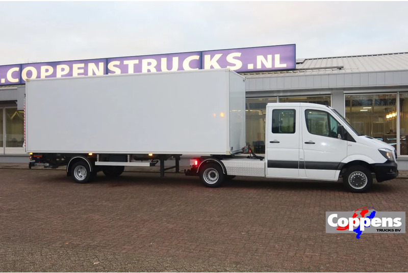 Mercedes-Benz 519 CDI V6 Motor 519 CDI V6 Motor + B.E Trailer - Tractor: foto 1 Mercedes-Benz 519 CDI V6 Motor 519 CDI V6 Motor + B.E Trailer - Tractor: foto 1