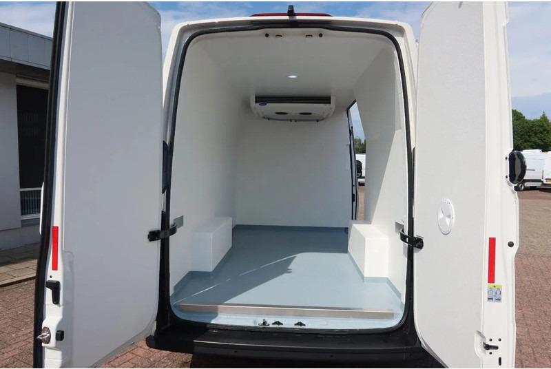 Volkswagen Crafter 177 PK Koel/ Vries/ Verwarmen Carrier xarios 350 met nachtaansluiting BPM vrij. - Carrinha frigorífica: foto 4 Volkswagen Crafter 177 PK Koel/ Vries/ Verwarmen Carrier xarios 350 met nachtaansluiting BPM vrij. - Carrinha frigorífica: foto 4