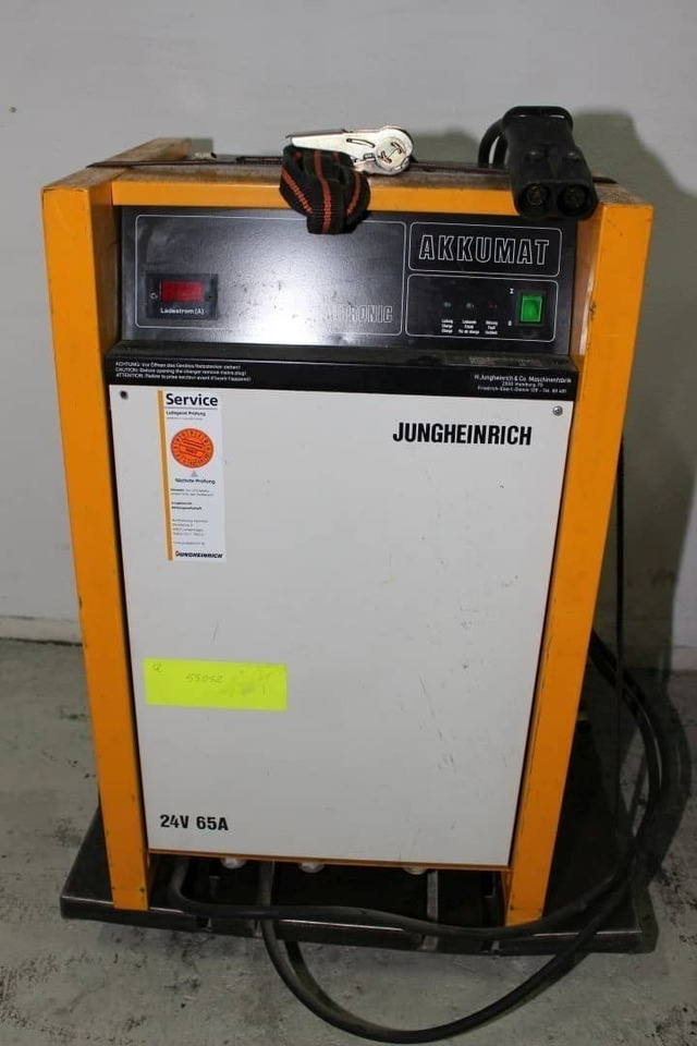 Jungheinrich E 220 G 24/65 B-ET-DA - Bateria automotiva de Empilhadeira: foto 1 Jungheinrich E 220 G 24/65 B-ET-DA - Bateria automotiva de Empilhadeira: foto 1