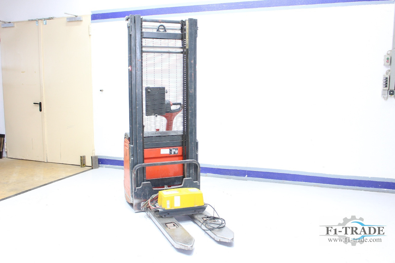 Linde L 12 - Stacker: foto 4 Linde L 12 - Stacker: foto 4