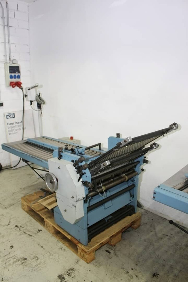 MBO T56/4 - Máquina de dobrar papel: foto 5 MBO T56/4 - Máquina de dobrar papel: foto 5