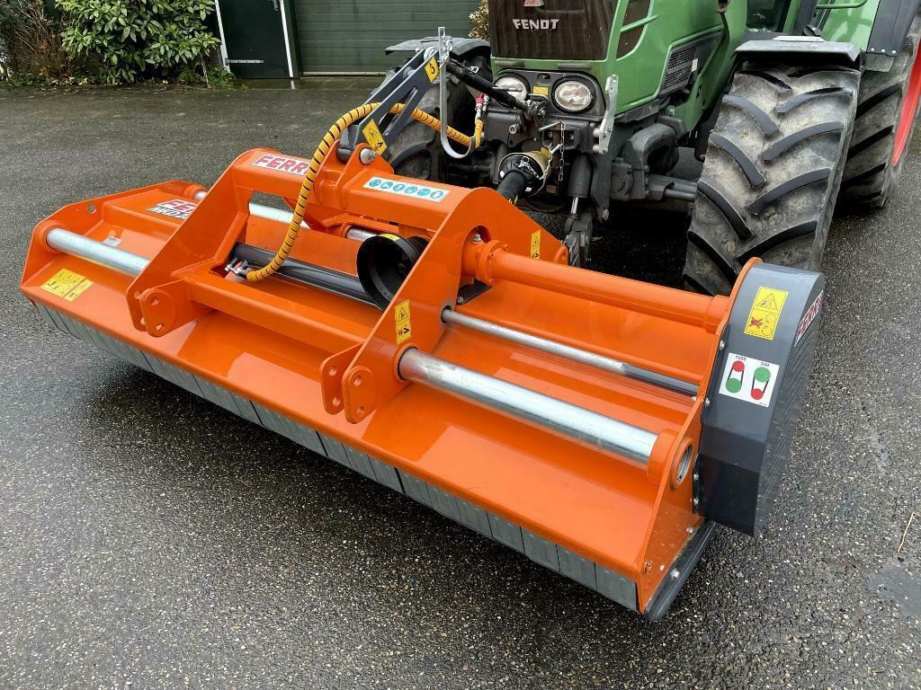 Ferri MKD2800 front klepelmaaier hamerklepels - Triturador de martelos: foto 1 Ferri MKD2800 front klepelmaaier hamerklepels - Triturador de martelos: foto 1