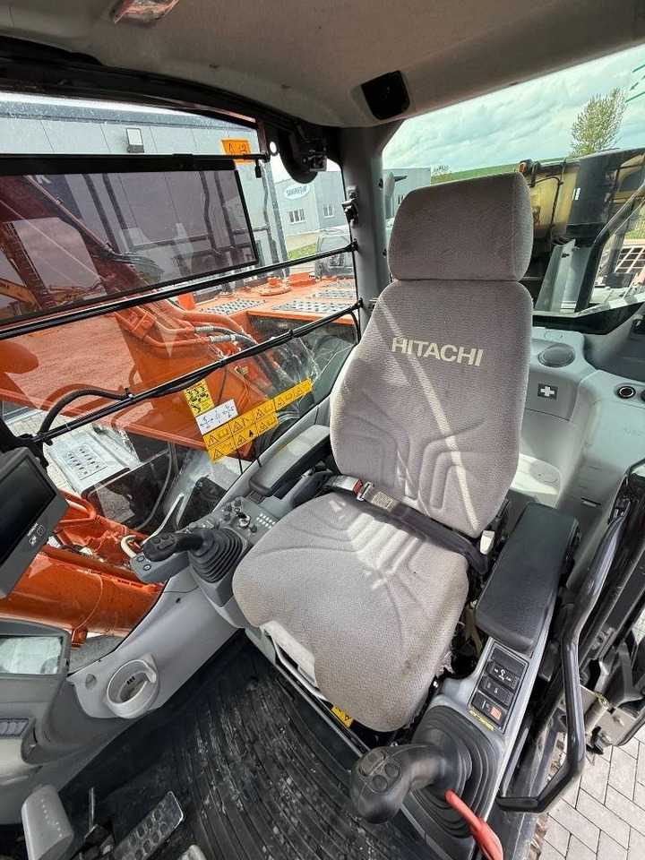 Escavadora de rastos Hitachi ZX 250 LC N-6: foto 10