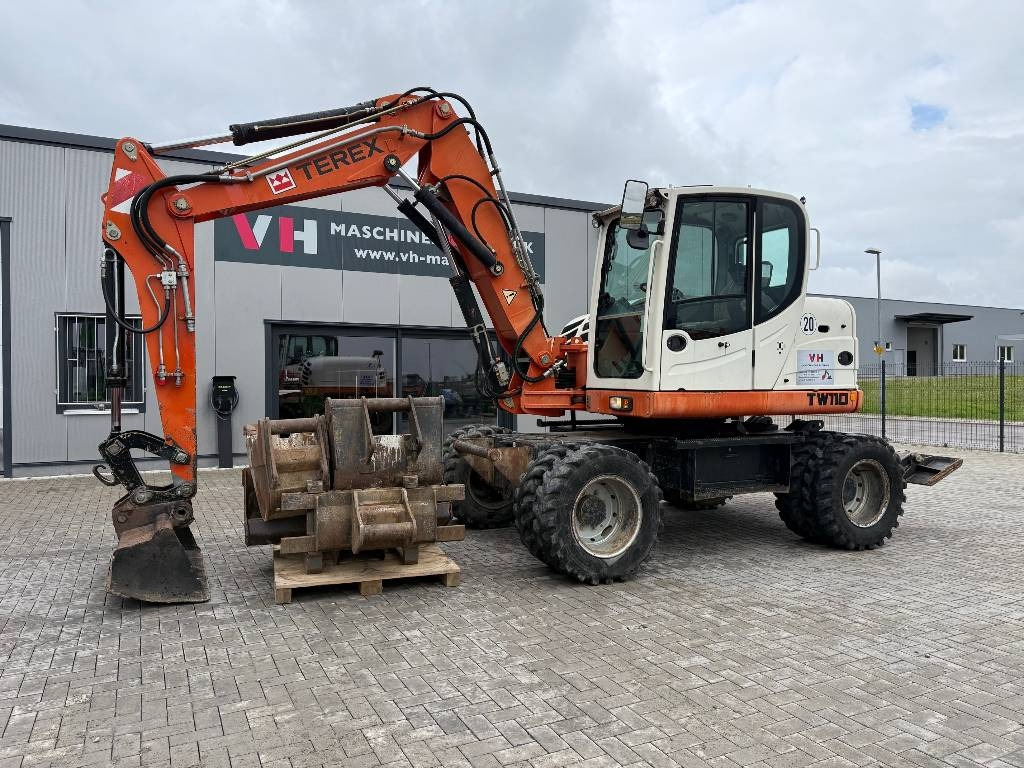 Terex TW 110 - Escavadeira de rodas: foto 1 Terex TW 110 - Escavadeira de rodas: foto 1