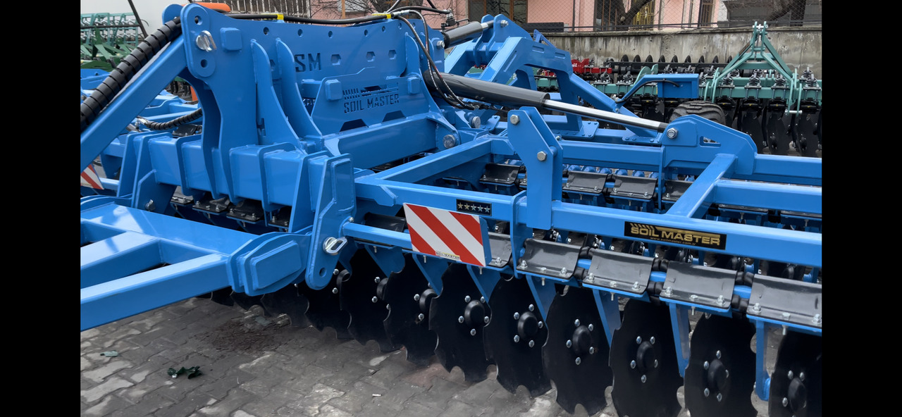 SOIL MASTER _GRAND MASTER SERIES FOLDABLE AND TRAILED TYPE MULTI DISC HARROW (RUBBER TYPE LEG) - Grades de discos: foto 4 SOIL MASTER _GRAND MASTER SERIES FOLDABLE AND TRAILED TYPE MULTI DISC HARROW (RUBBER TYPE LEG) - Grades de discos: foto 4