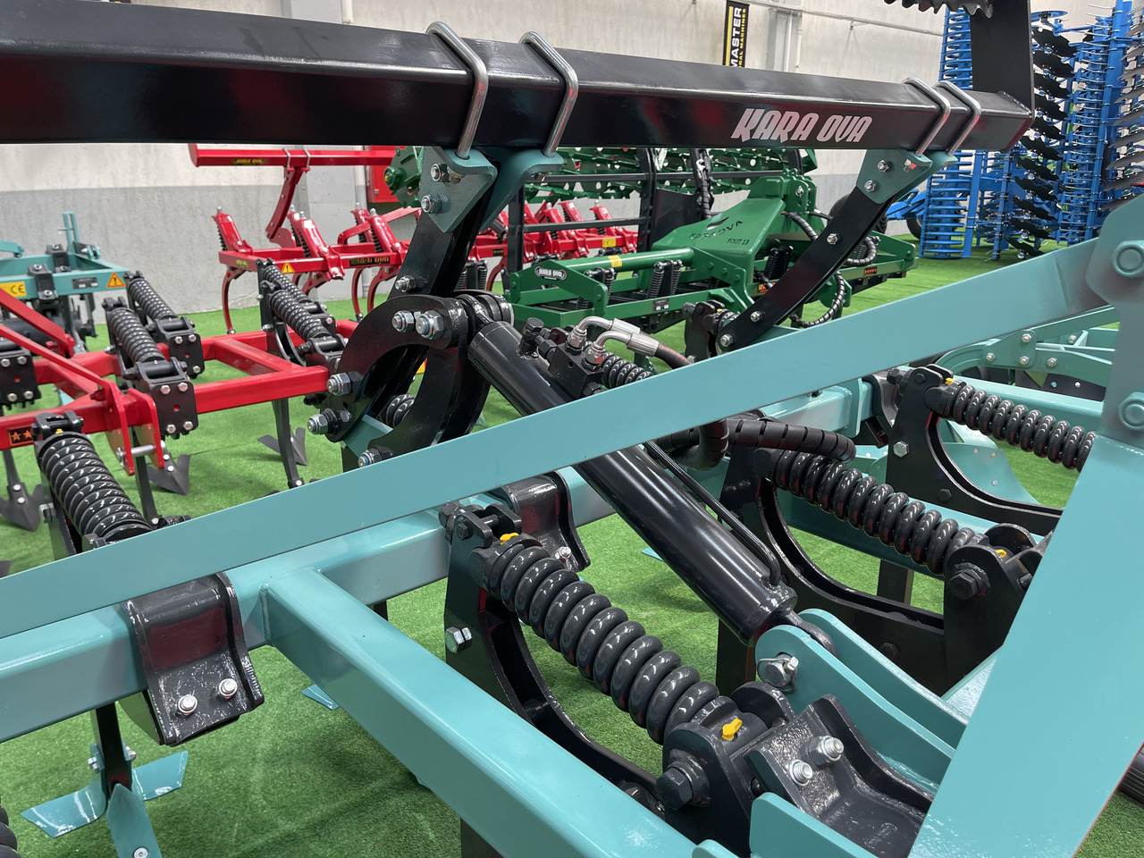 SOIL MASTER _SPRING LOADED CHISEL PLOUGH - Arado: foto 3 SOIL MASTER _SPRING LOADED CHISEL PLOUGH - Arado: foto 3