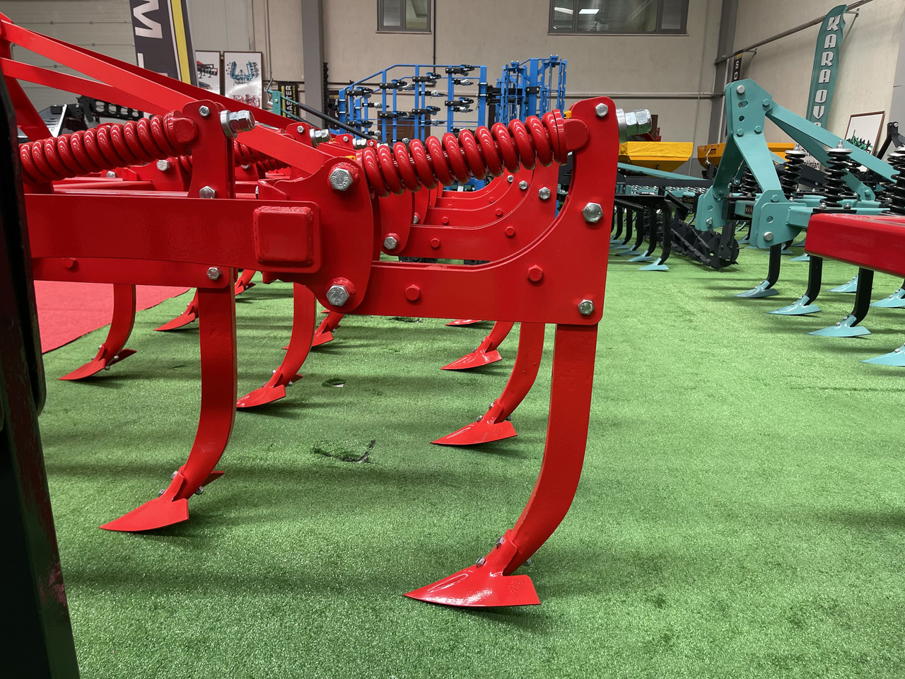 SOIL MASTER _SPRING LOADED CHISEL PLOUGH - Arado: foto 4 SOIL MASTER _SPRING LOADED CHISEL PLOUGH - Arado: foto 4