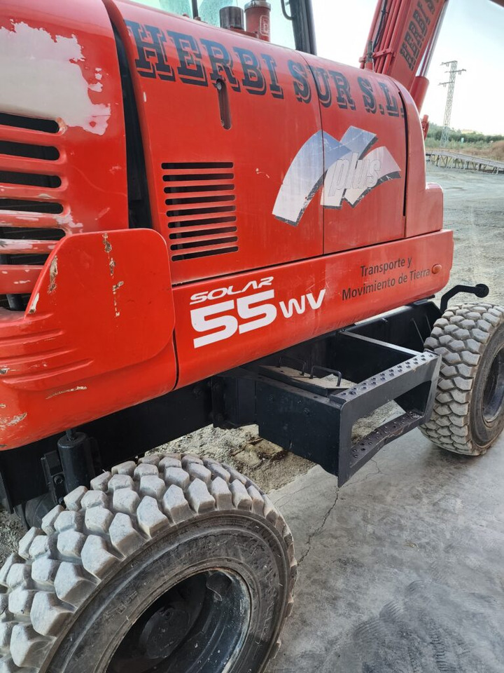 DAEWOO S55 - Escavadeira de rodas: foto 4 DAEWOO S55 - Escavadeira de rodas: foto 4