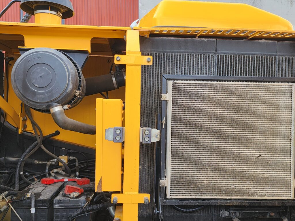 JCB JS220LC+T4i - Escavadora de rastos: foto 4 JCB JS220LC+T4i - Escavadora de rastos: foto 4