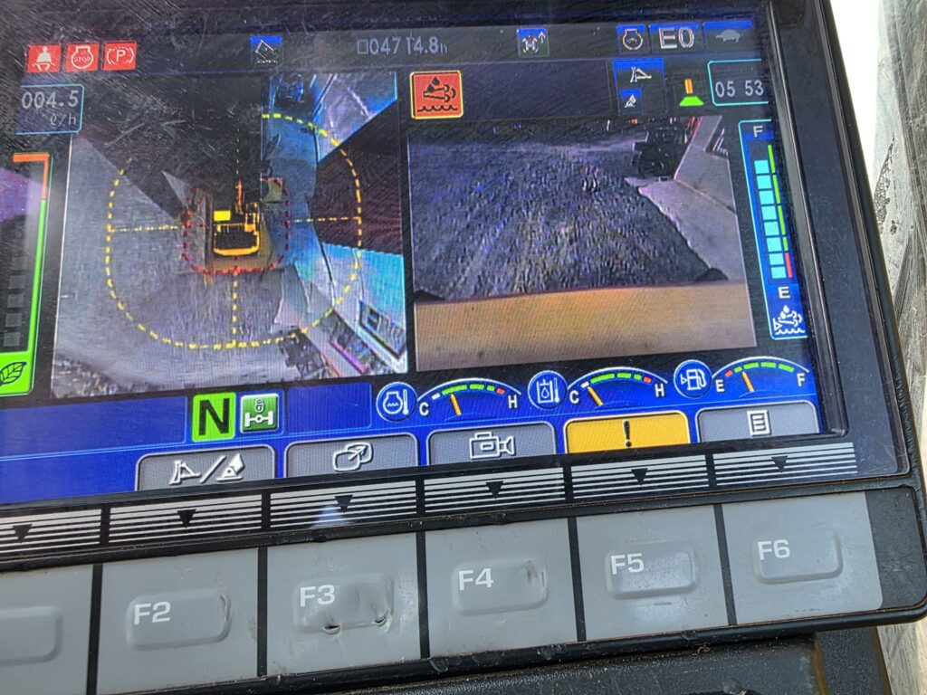 Escavadeira de rodas KOMATSU PW148-11: foto 11