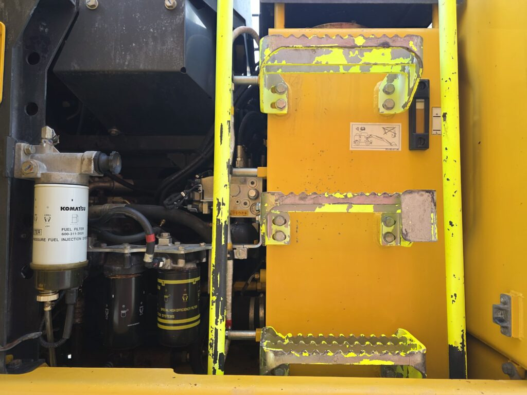 Escavadeira de rodas KOMATSU PW148-11: foto 6