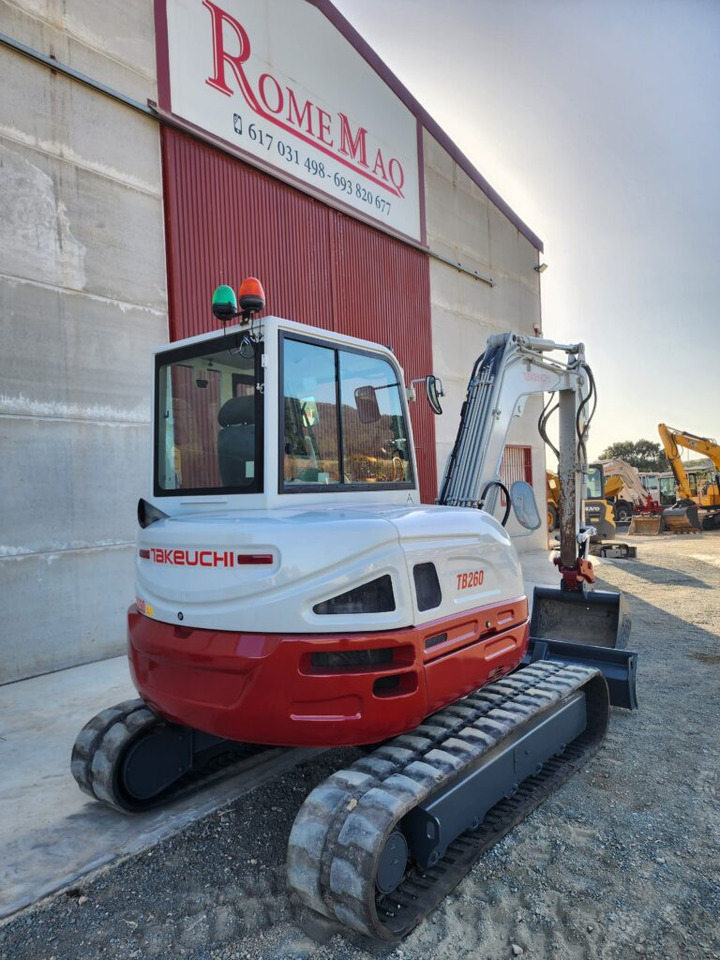 TAKEUCHI TB260 - Mini escavadeira: foto 3 TAKEUCHI TB260 - Mini escavadeira: foto 3
