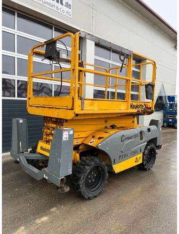 Locação de Haulotte Compact 12DX 12m Diesel Scherenarbeitsbühne 4x4 Haulotte Compact 12DX 12m Diesel Scherenarbeitsbühne 4x4: foto 13