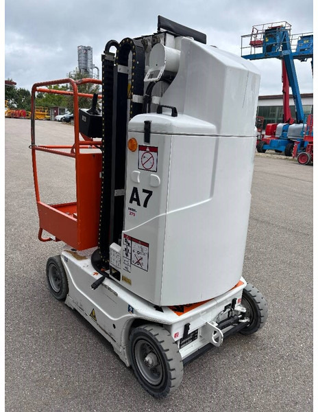 JLG Toucan 800A - 8m Elektro Mast-Arbeitsbühne - Plataforma articulada: foto 4 JLG Toucan 800A - 8m Elektro Mast-Arbeitsbühne - Plataforma articulada: foto 4