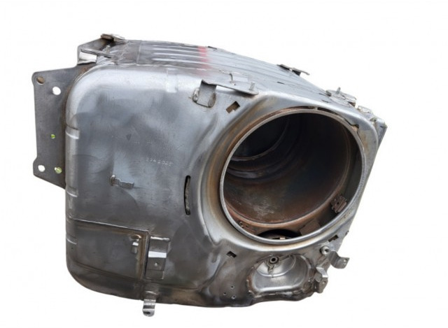 Katalysator SCR Euro 6 SCANIA Serie R - 2587685 2519407 2629445 2519406 2511867 2519405 - Conversor catalítico de Caminhão: foto 3 Katalysator SCR Euro 6 SCANIA Serie R - 2587685 2519407 2629445 2519406 2511867 2519405 - Conversor catalítico de Caminhão: foto 3