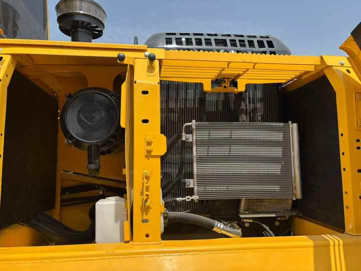 21t Japan Original Used Komatsu PC210 PC200 PC220 Crawler Excavator - Escavadeira: foto 2 21t Japan Original Used Komatsu PC210 PC200 PC220 Crawler Excavator - Escavadeira: foto 2