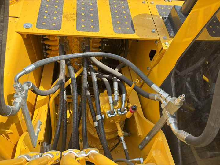 21t Japan Original Used Komatsu PC210 PC200 PC220 Crawler Excavator - Escavadeira: foto 4 21t Japan Original Used Komatsu PC210 PC200 PC220 Crawler Excavator - Escavadeira: foto 4