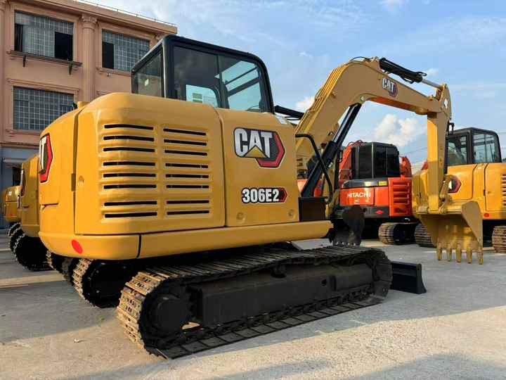 CAT 306E Used Excavator Latest Model 6tons 95% New Original with EPA CE Excavator Cat 306 mini digger excavator - Escavadeira: foto 2 CAT 306E Used Excavator Latest Model 6tons 95% New Original with EPA CE Excavator Cat 306 mini digger excavator - Escavadeira: foto 2